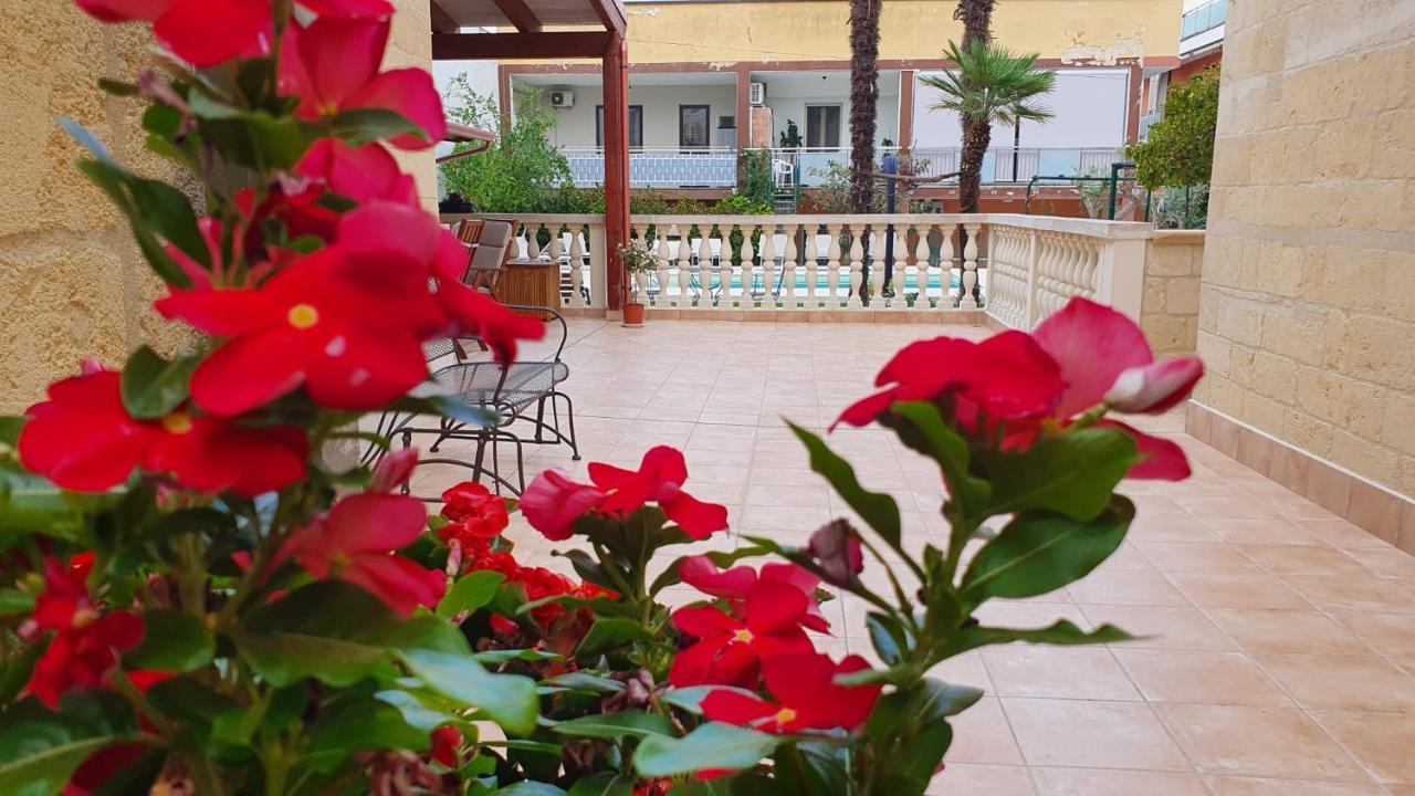 B&B Giardino Delle Delizie Γκραβίνα Εξωτερικό φωτογραφία
