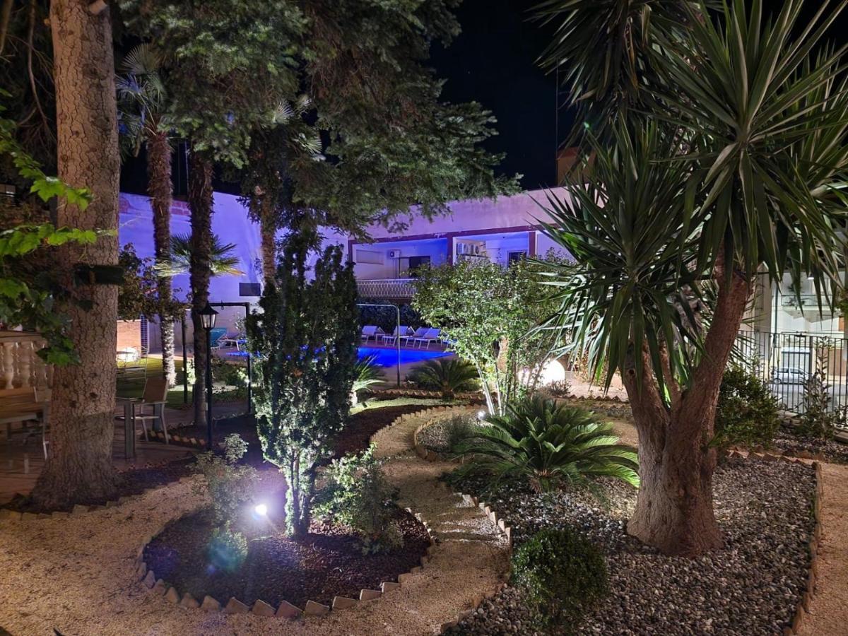 B&B Giardino Delle Delizie Γκραβίνα Εξωτερικό φωτογραφία