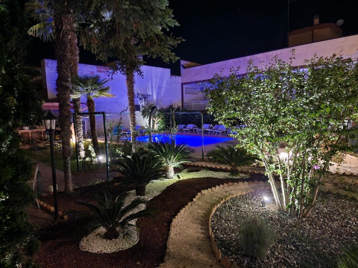 B&B Giardino Delle Delizie Γκραβίνα Εξωτερικό φωτογραφία